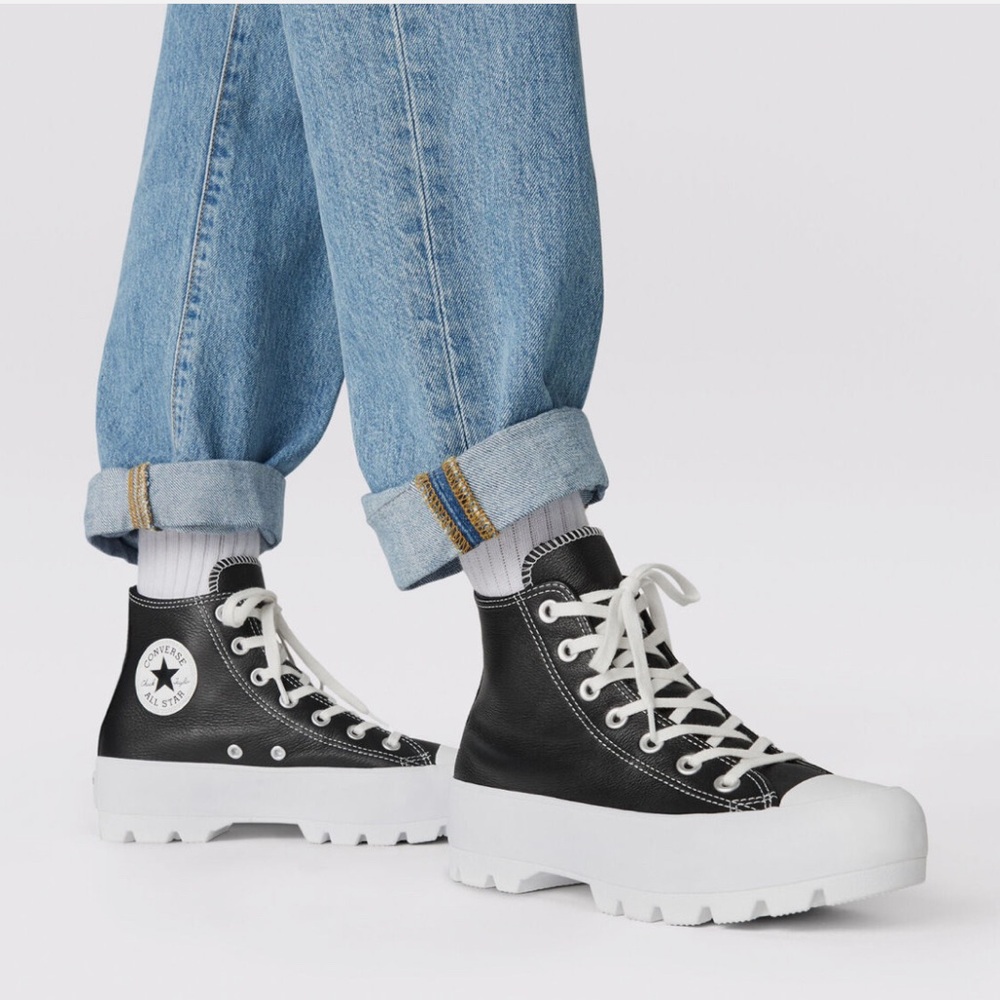 Black Leather Converse Chuck Taylor All Star Lugged Hi Top Sneakers - 8.5M/10.5W